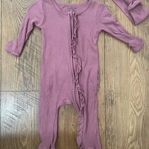 Caden Lane Ruffled Footie Pajamas - Mauve